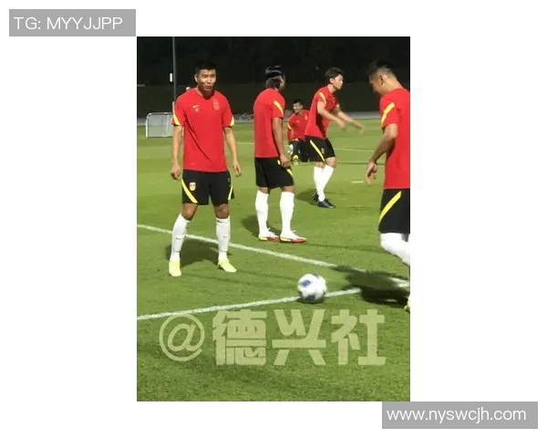 寻找足球明星合影区的最佳位置和攻略分享 寻找足球明星合影区的最佳位置和攻略分享